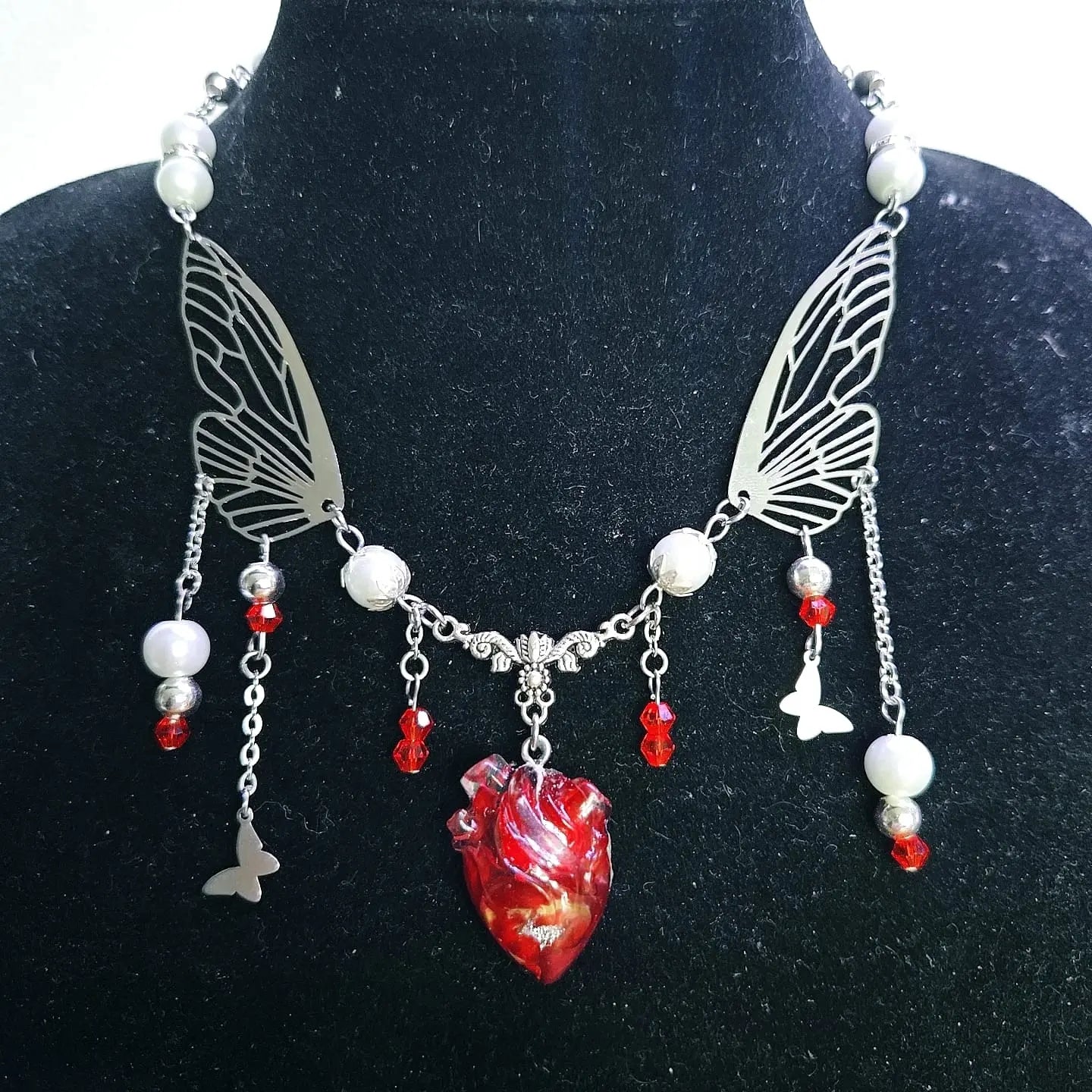 Flutter Necklace - Book of Kissu