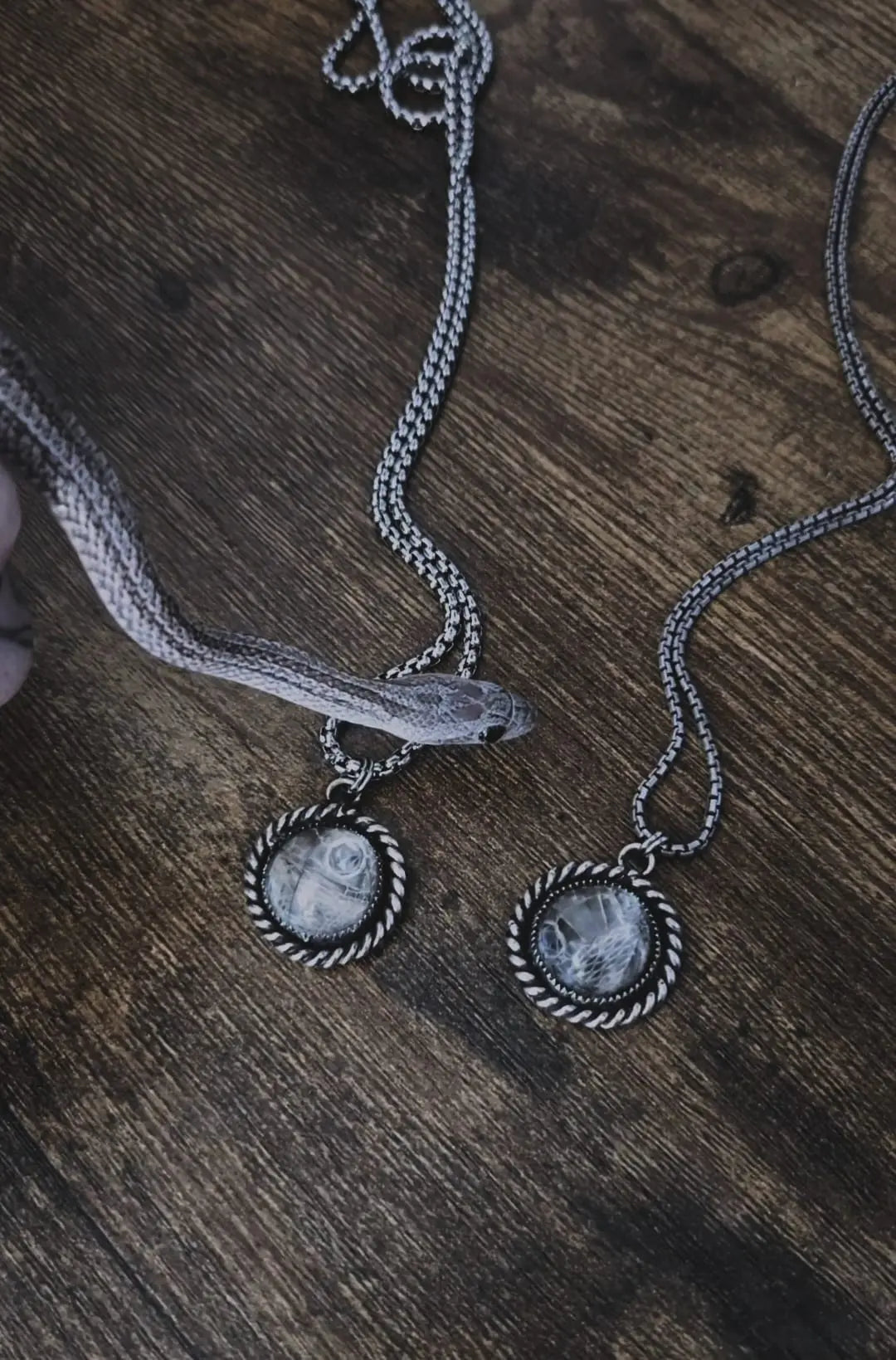 Custom Round Memorial Necklace - Book of Kissu