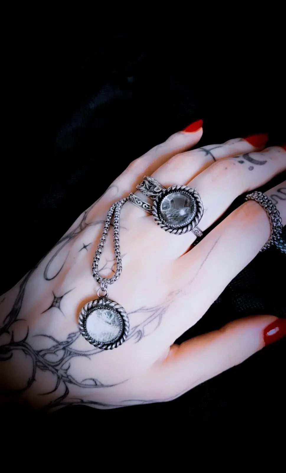 Custom Round Memorial Ring - Book of Kissu