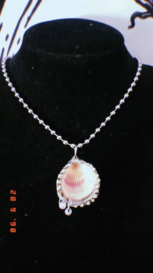 Pearlbound Siren Necklace Book of Kissu