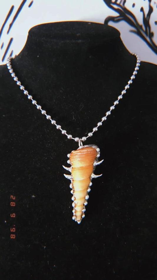 Ocean Waves - Book of Kissu