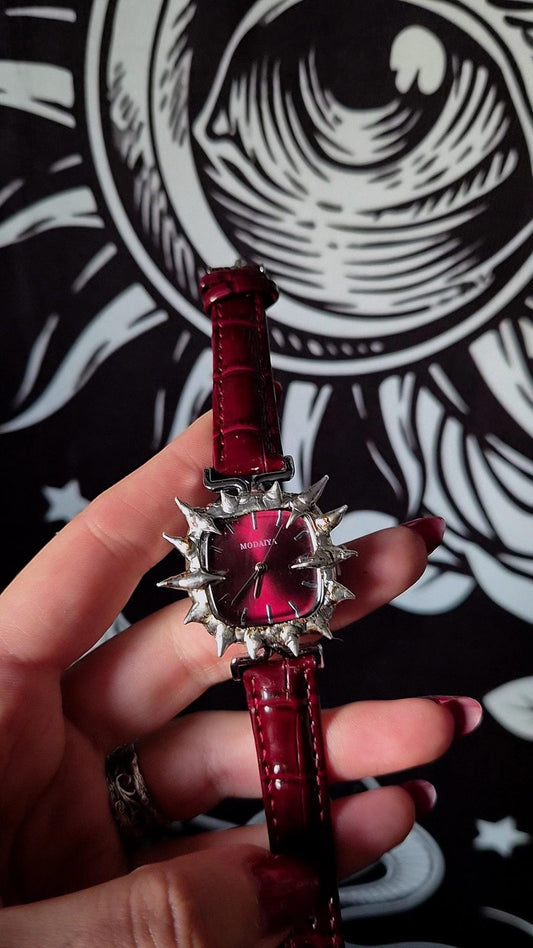 Red watch Book of Kissu