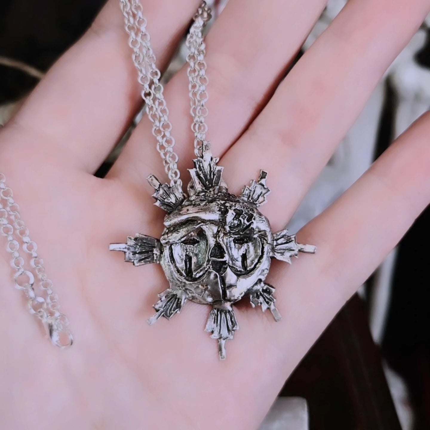 Esquie Necklace - Book of Kissu