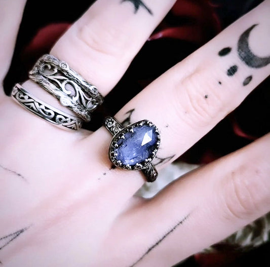 Tanzanite Silver Ring - UK Q / US 8 1/2 Book of Kissu