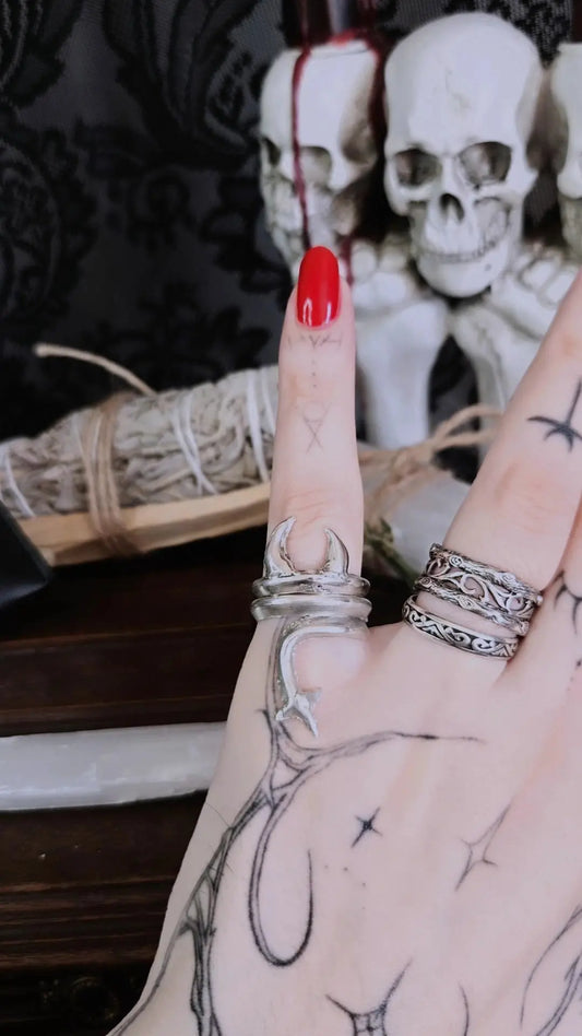 Devilish - UK O / US 7 - Book of Kissu