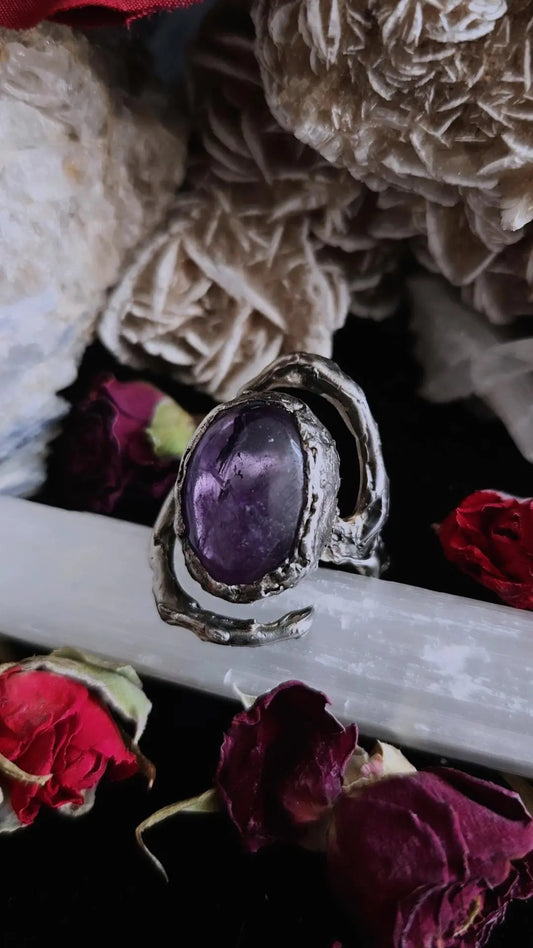 Deep Portal Ring - UK Q / US 8 - Book of Kissu