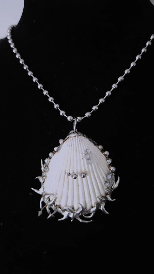 Siren’s Armor Necklace