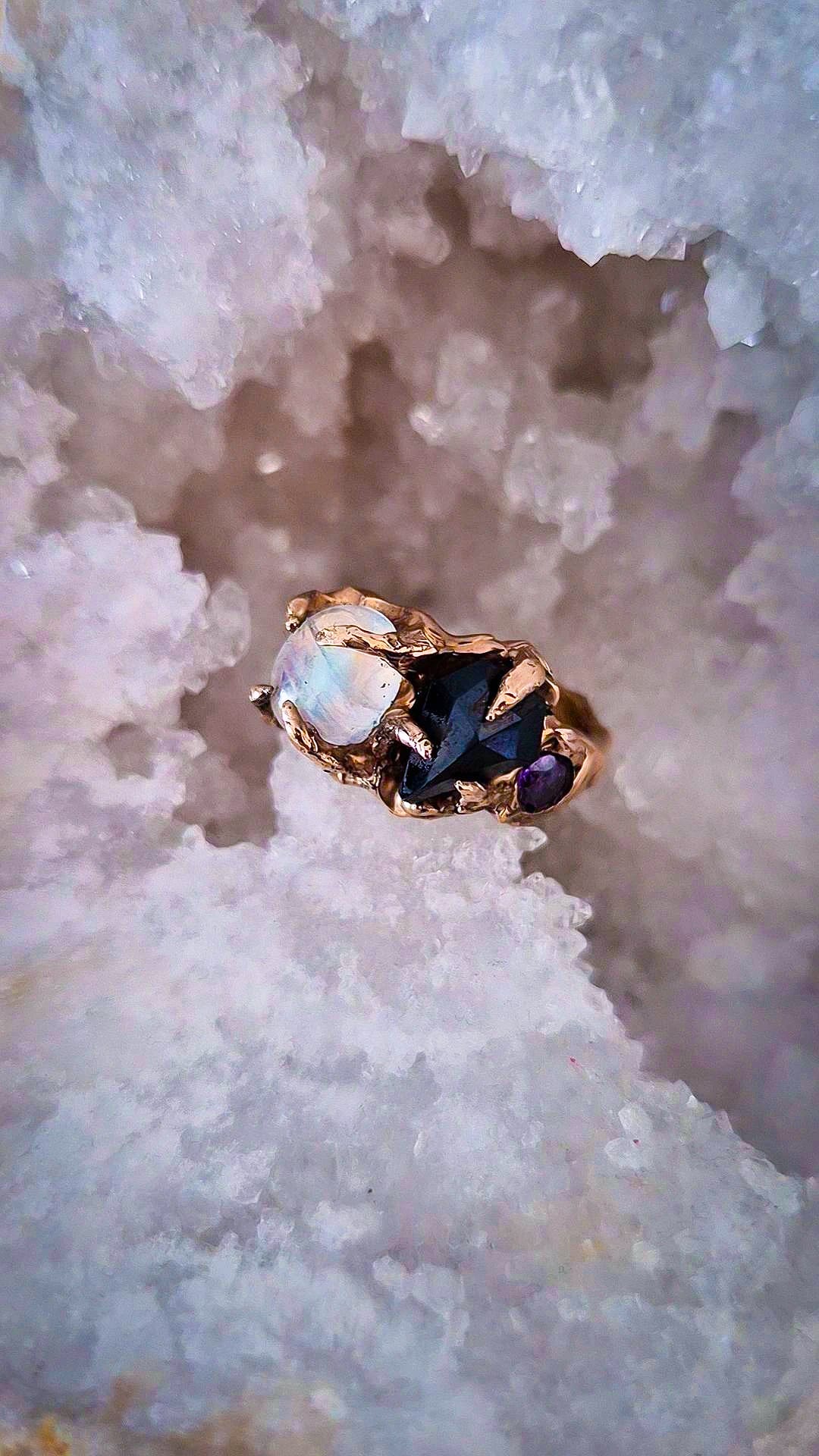 The Trinity Relic – Moonstone, Onyx & Amethyst Coffin Ring Book of Kissu