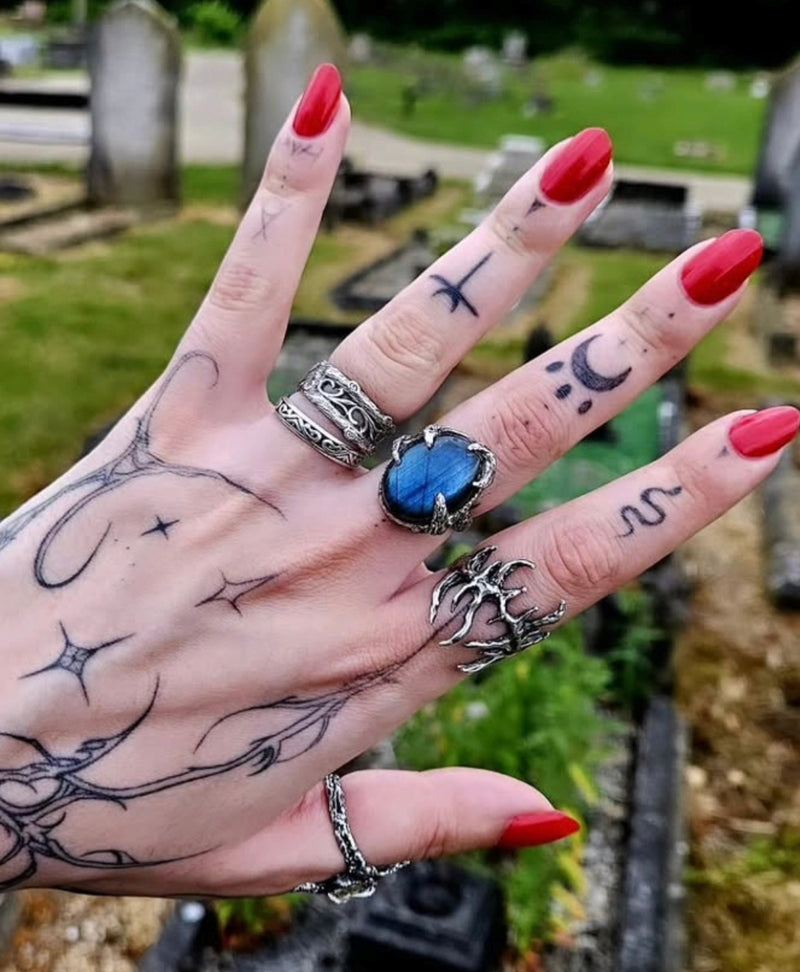 Labradorite ring, witchy labradorite ring