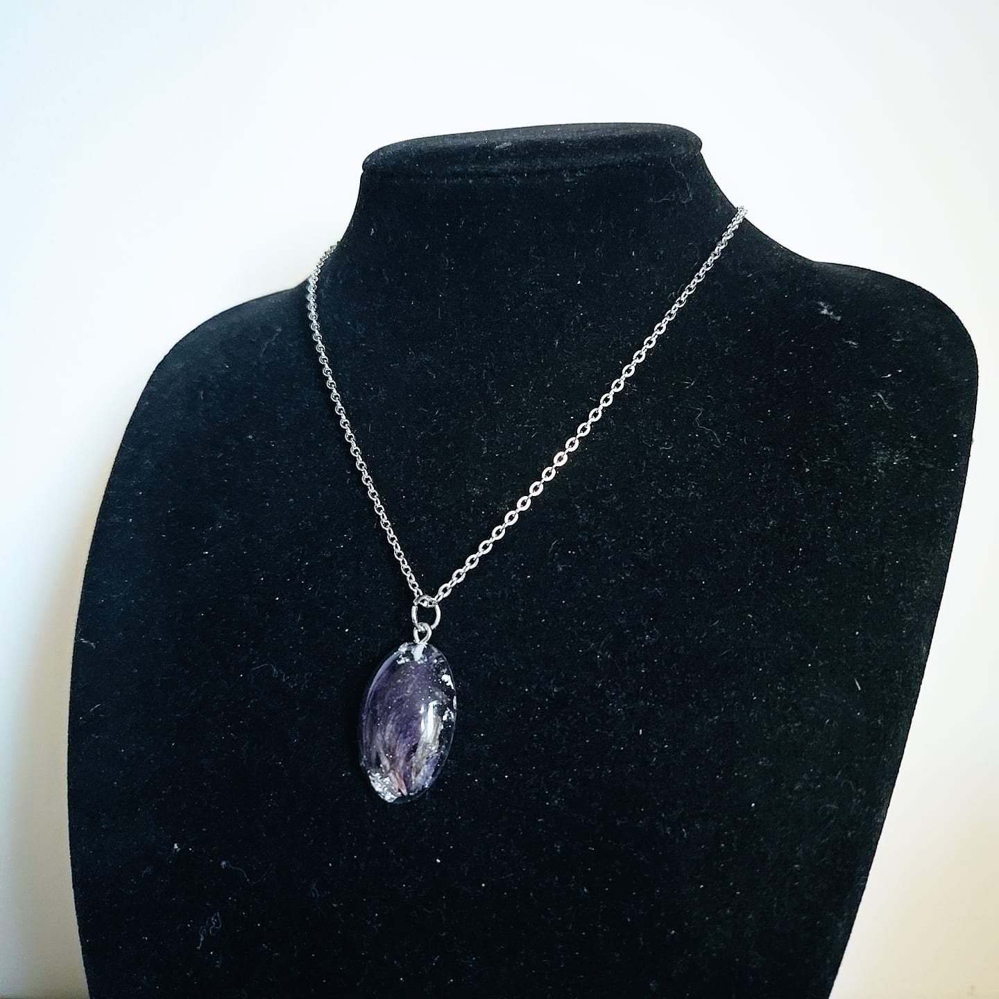 Purple Flower Necklace - Book of Kissu