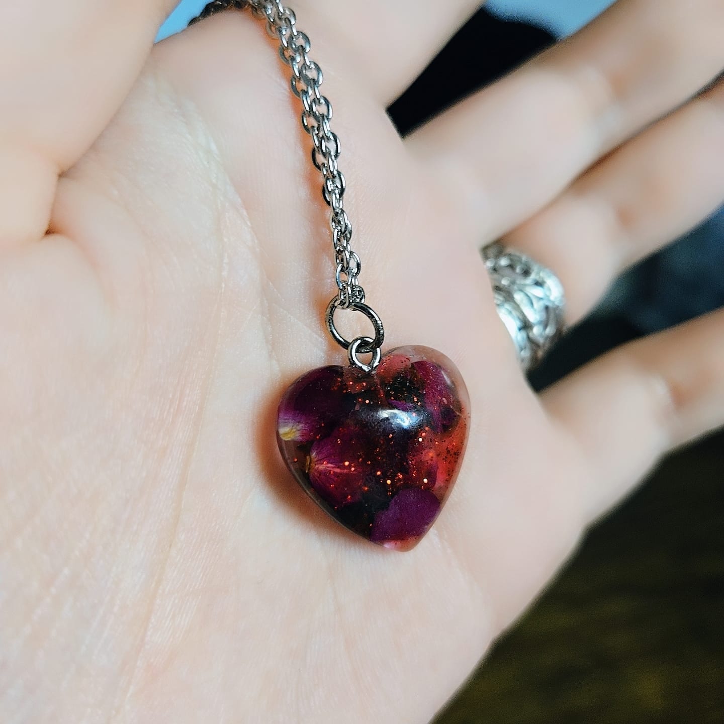 Crimson Spark Necklace - Book of Kissu