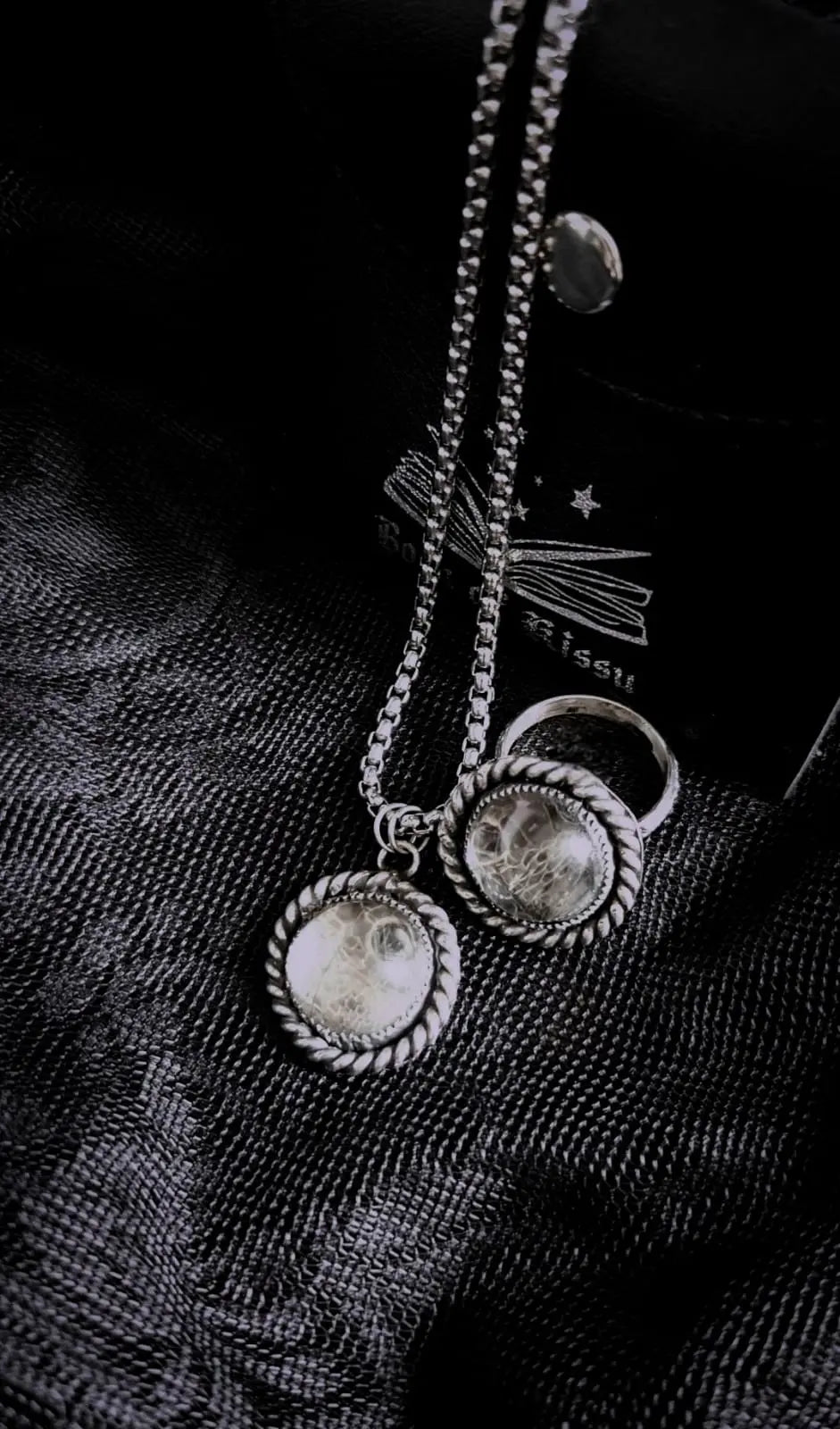 Custom Round Memorial Ring - Book of Kissu