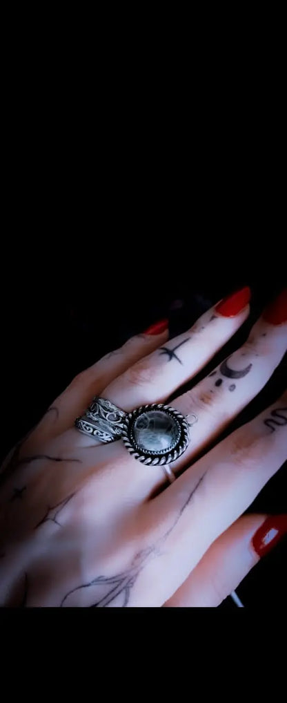 Custom Round Memorial Ring - Book of Kissu