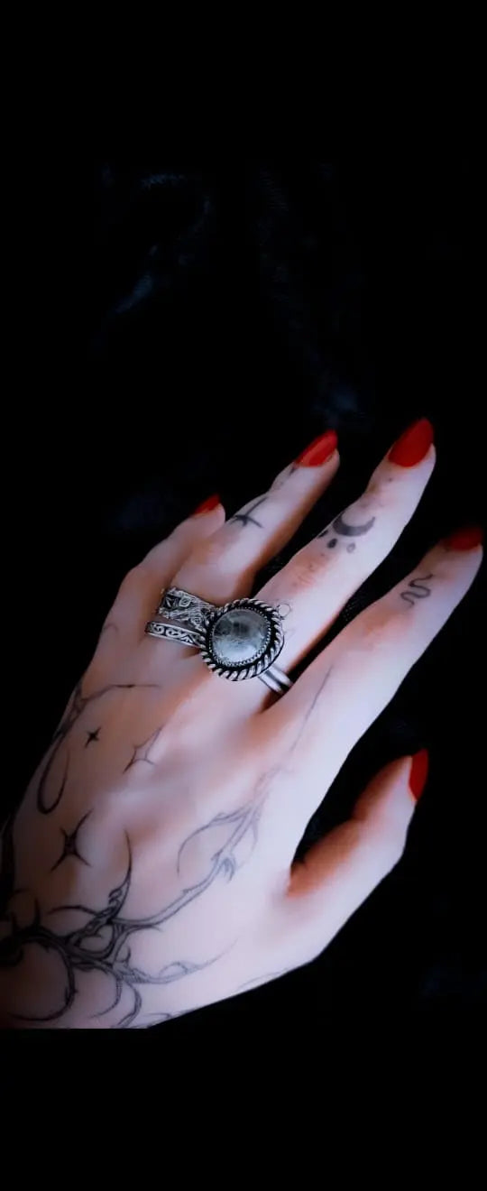 Custom Round Memorial Ring - Book of Kissu