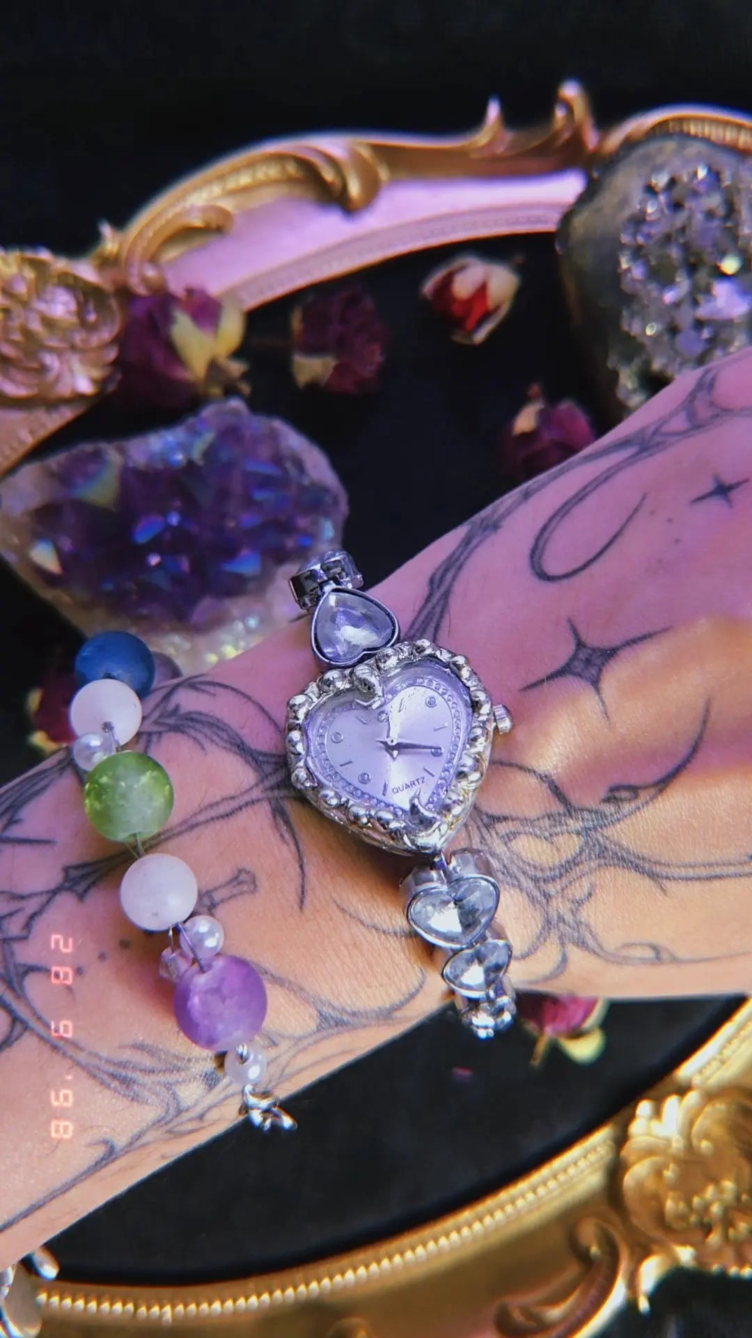 Heartstopper watch - Book of Kissu