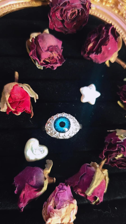 Blue Eye Ring - UK Q / US 8 1/2