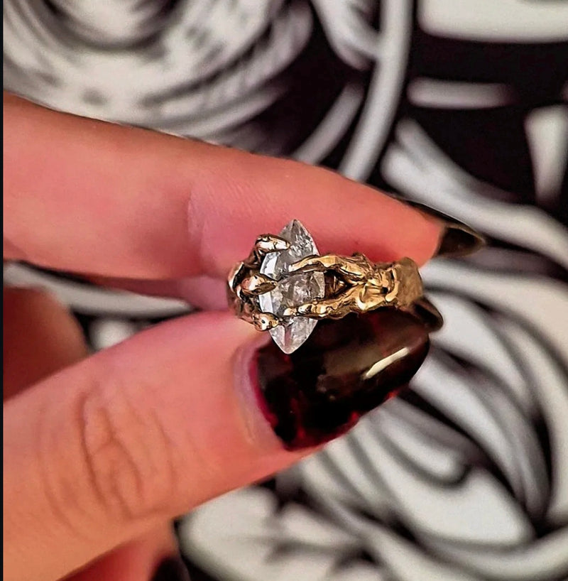 Marquise diamond, gold ring