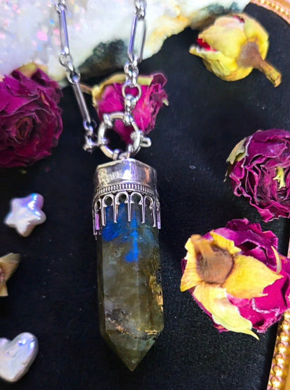 Labradorite Pendant Book of Kissu