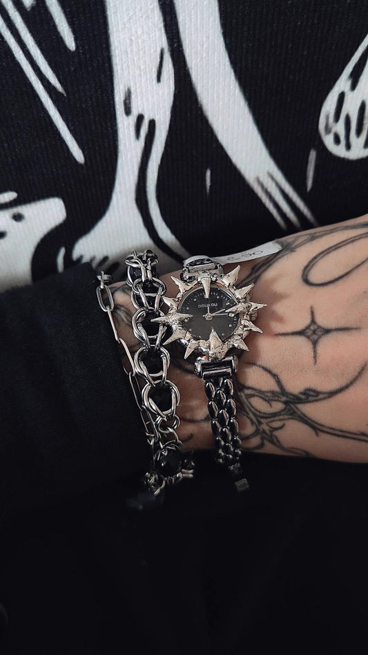 Spine watch Book of Kissu