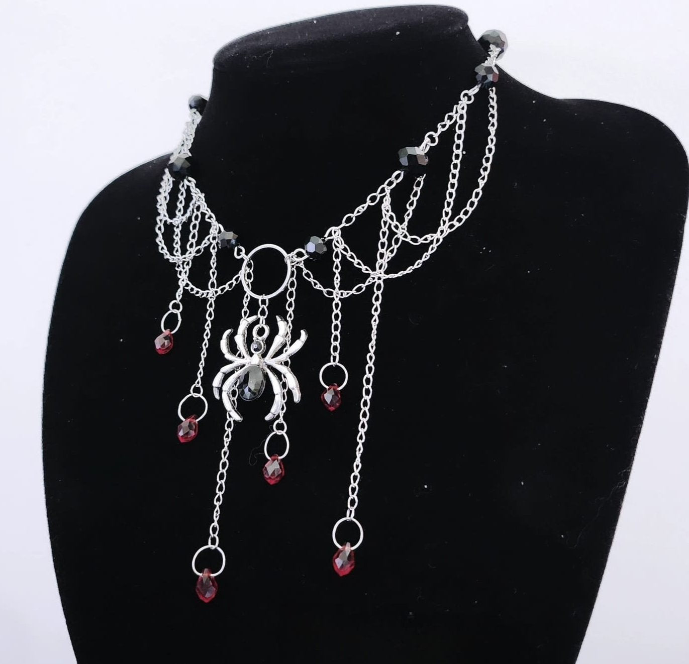 Minthara Necklace - Book of Kissu