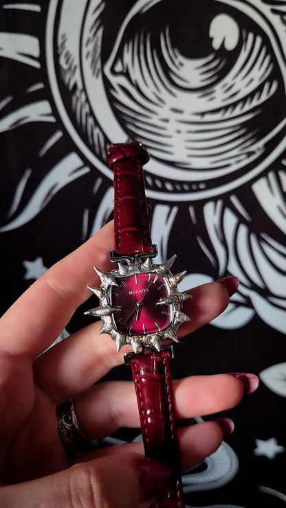 Red watch Book of Kissu