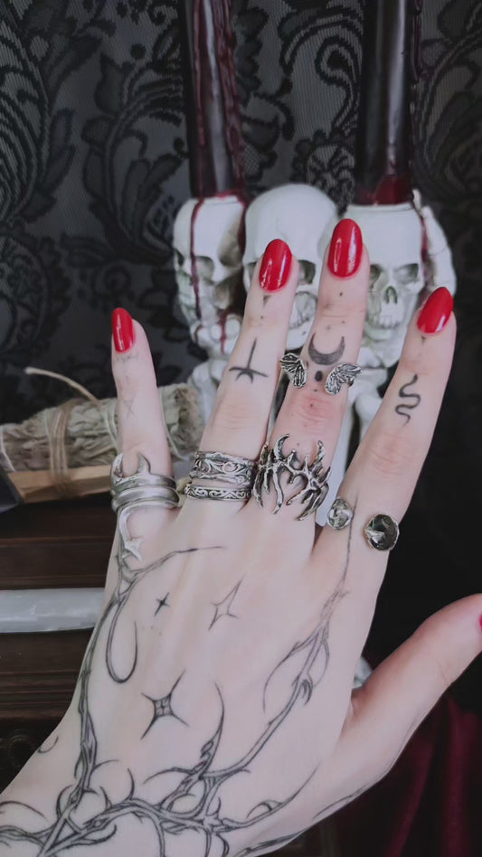 Devilish - UK O / US 7