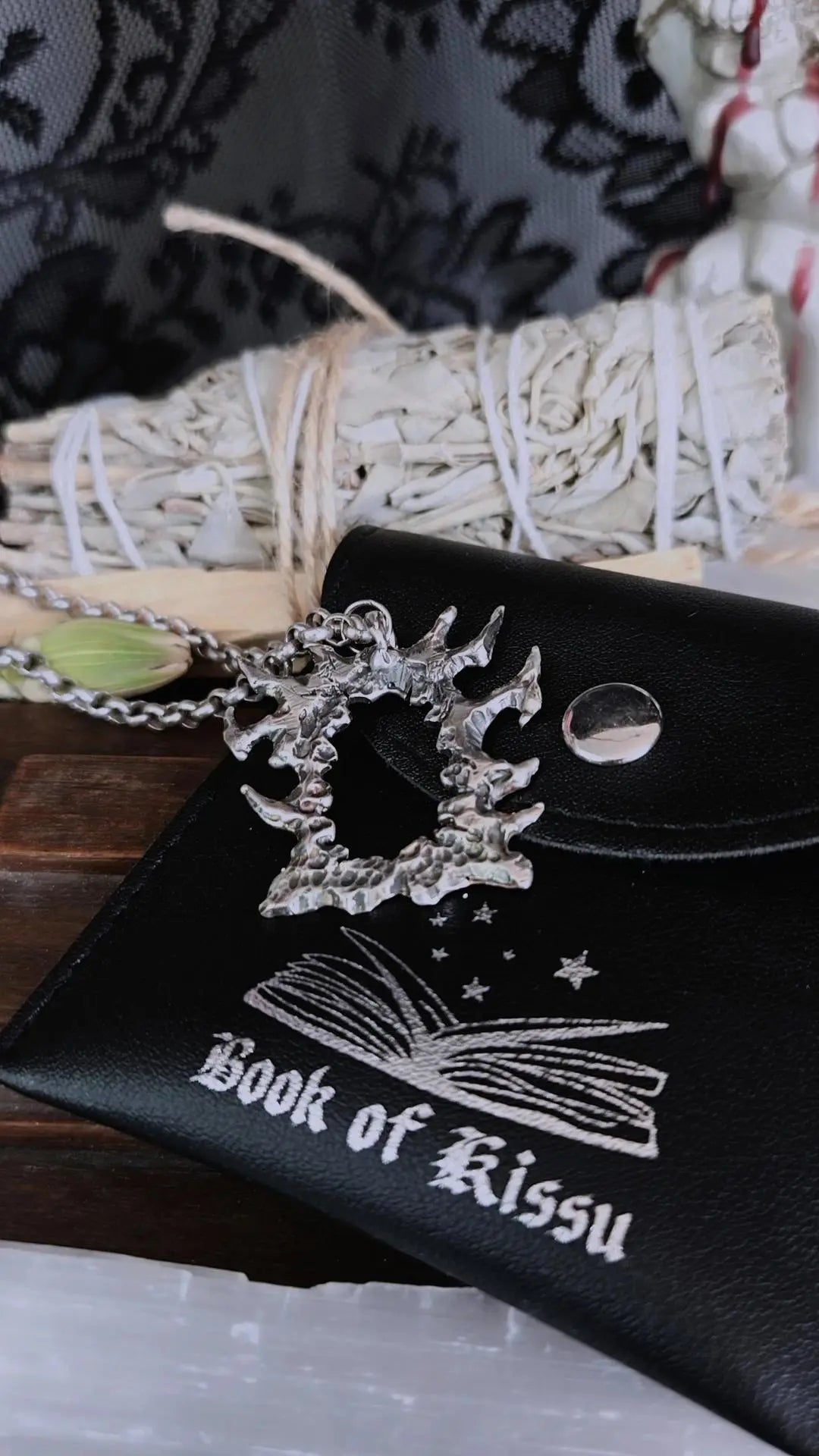Oblivion Gate Necklace - Book of Kissu
