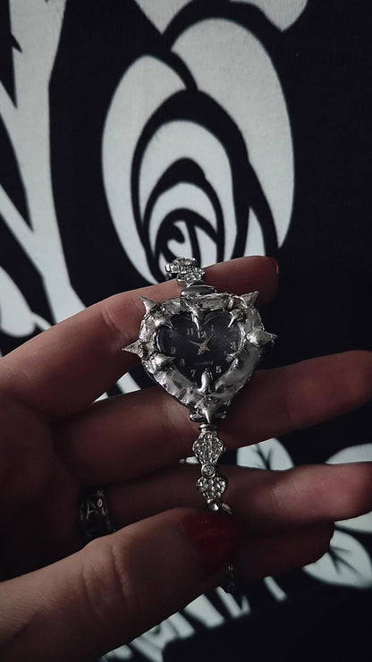 Black Heart Watch Book of Kissu