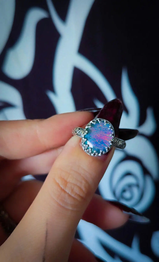 Opal Sunset - UK Q / US 8 - Book of Kissu